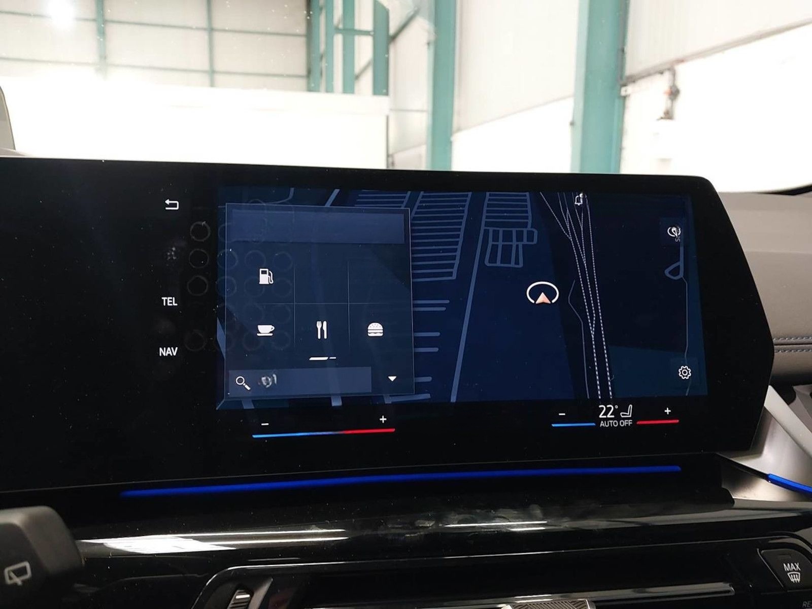 BMW 220 Active Tourer i M Sport Pano HeadUp AHK 360° foto 12