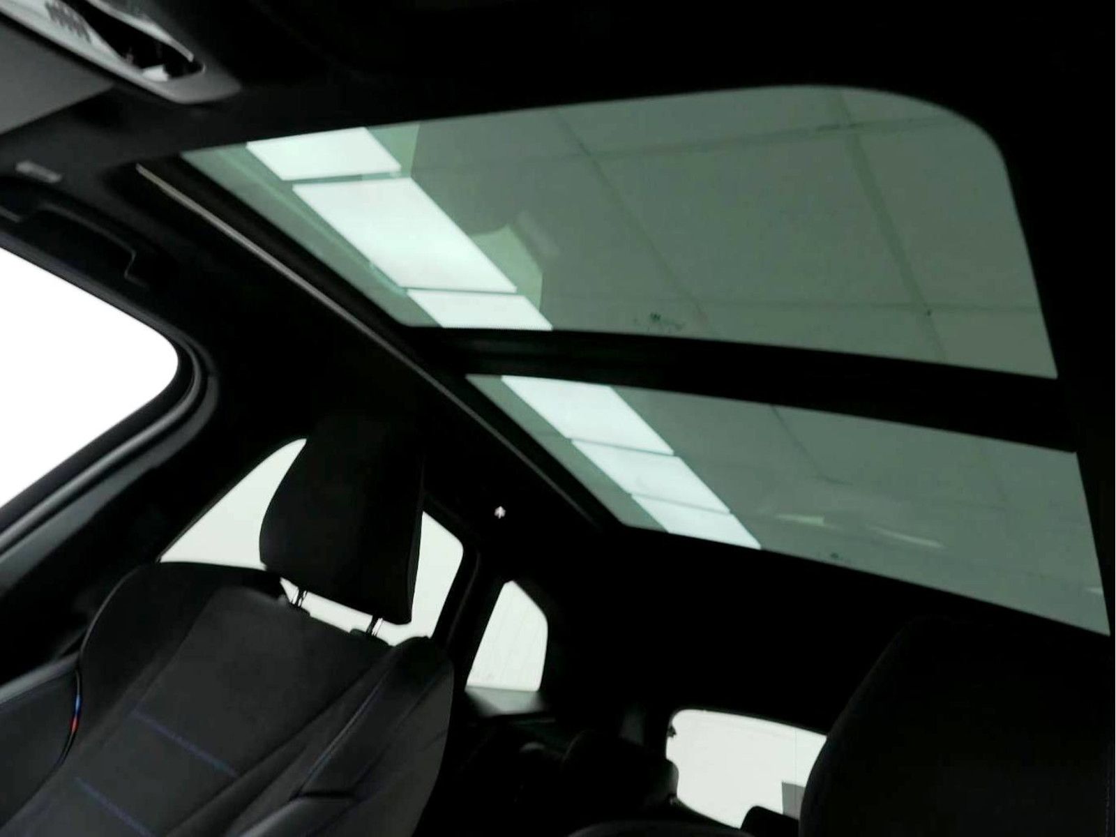 BMW 220 Active Tourer i M Sport Pano HeadUp AHK 360° foto 5