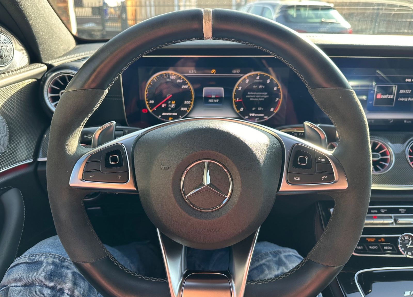 Mercedes-Benz E 63 S AMG foto 15
