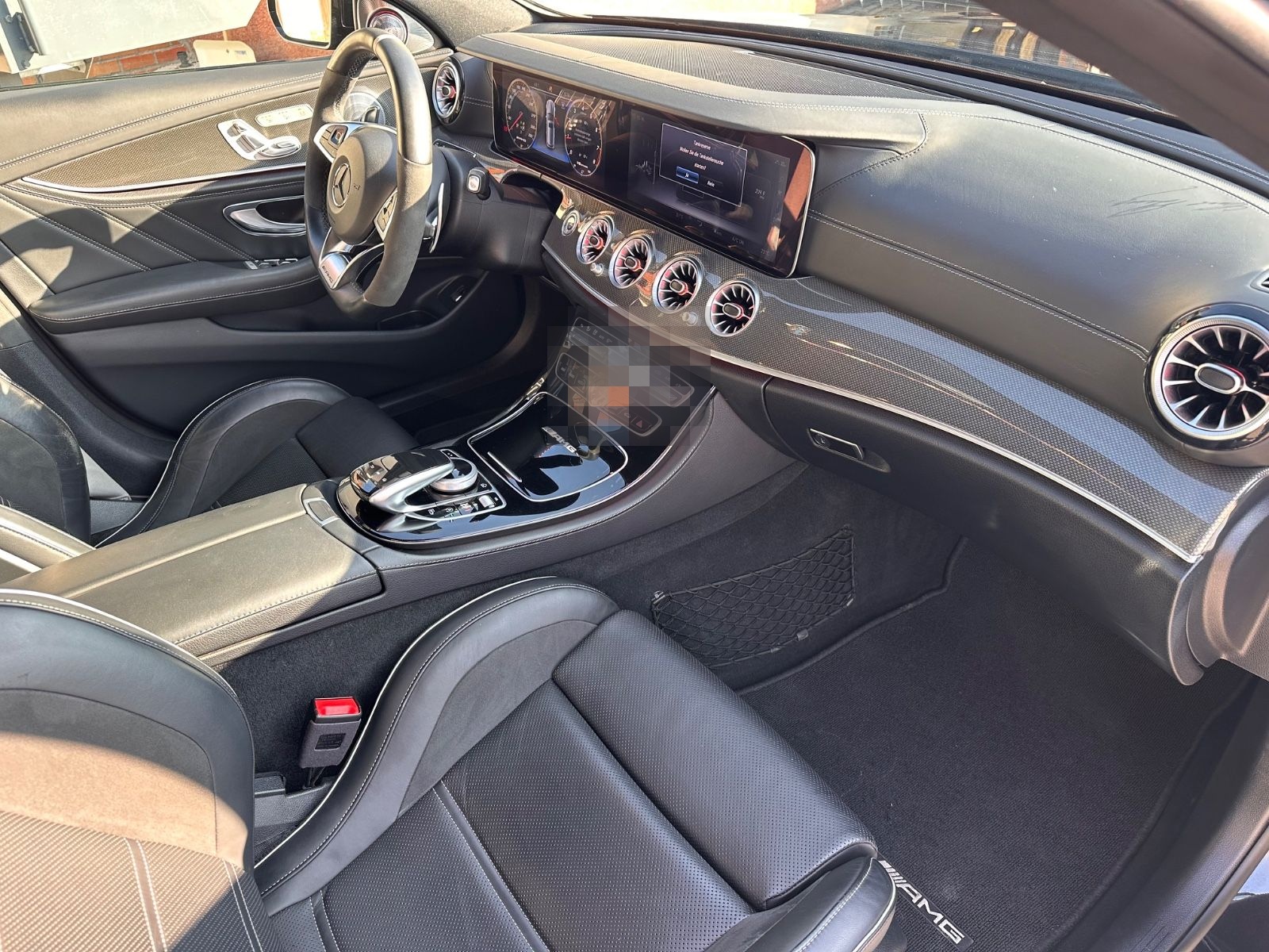 Mercedes-Benz E 63 S AMG foto 10
