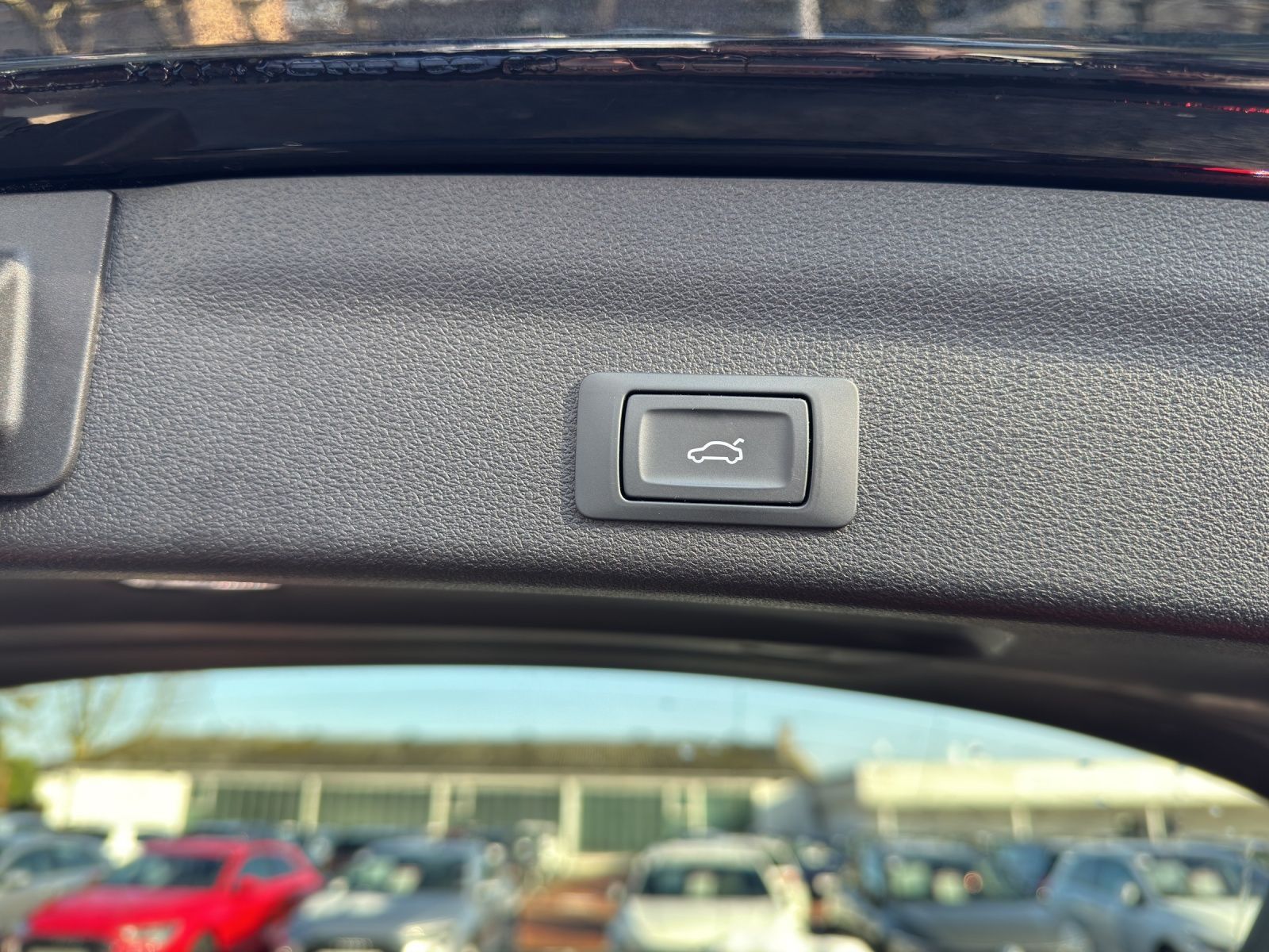 Audi A6 Avant 55 TFSI e Q S LINE PANO AHK HuD LM20 foto 18