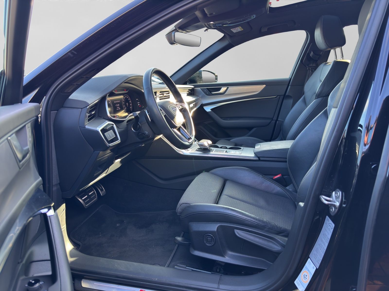 Audi A6 Avant 55 TFSI e Q S LINE PANO AHK HuD LM20 foto 4