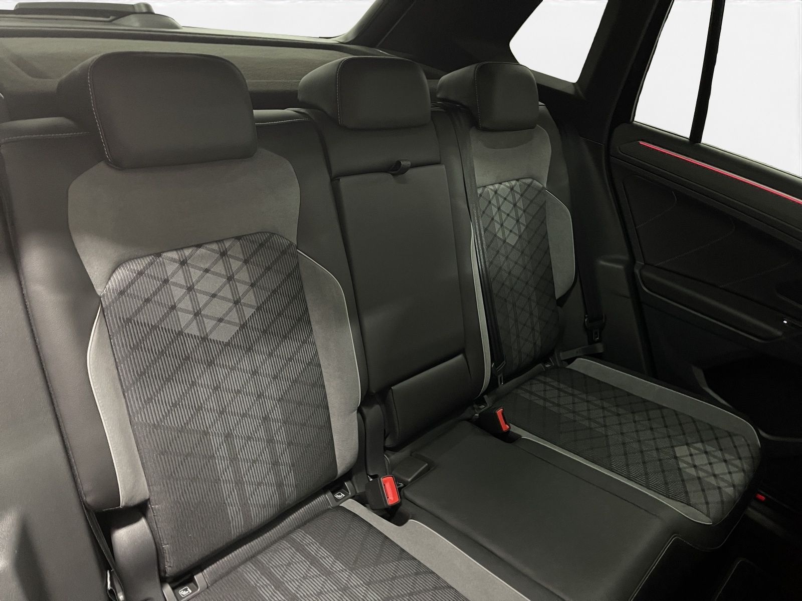 Volkswagen Tiguan 1.4 eHybrid R-Line AHK Pano Matrix LM 20" foto 19