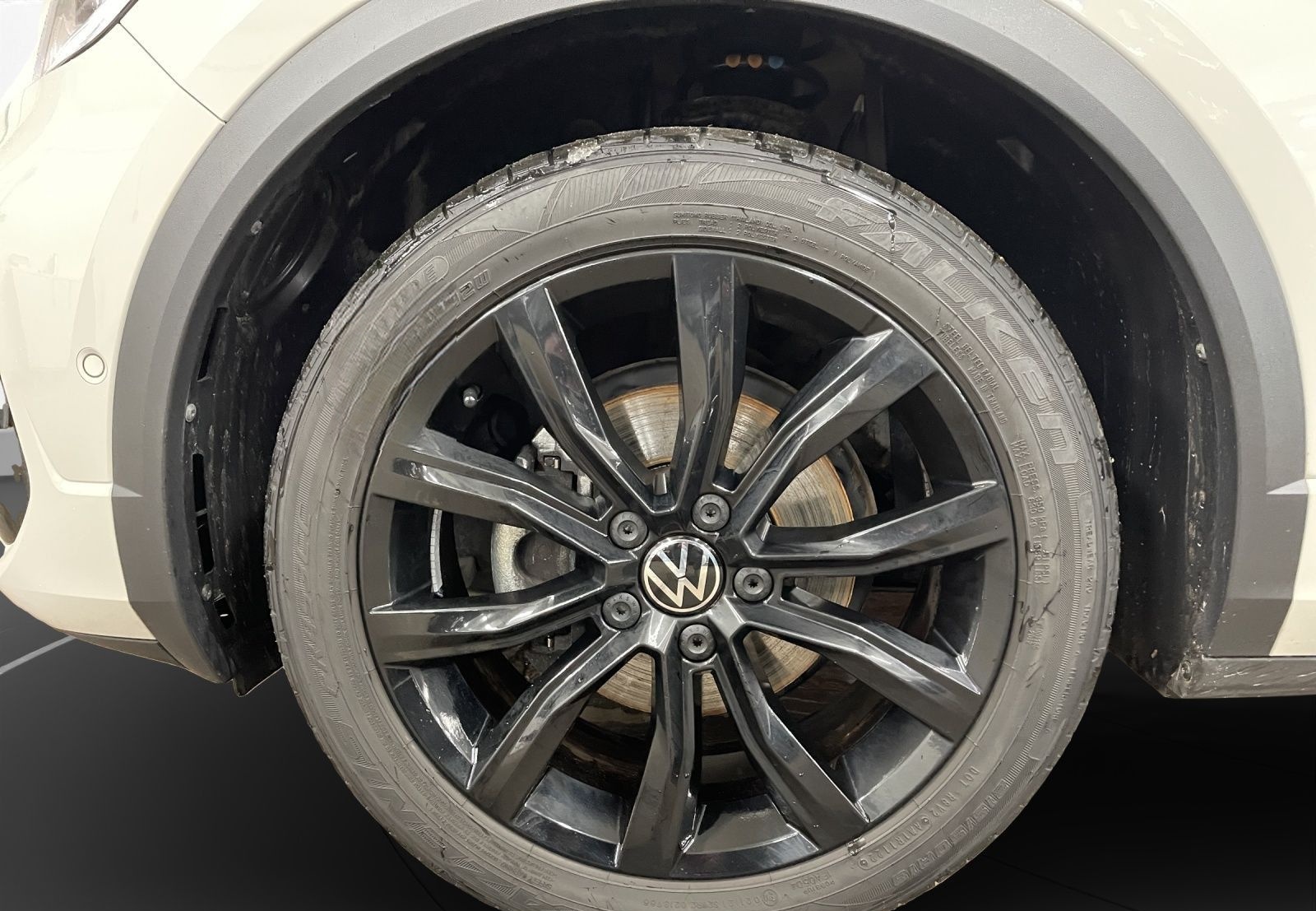 Volkswagen T-Roc 1.5 TSI R-Line AHK Matrix LM 18" Navi RFK foto 13