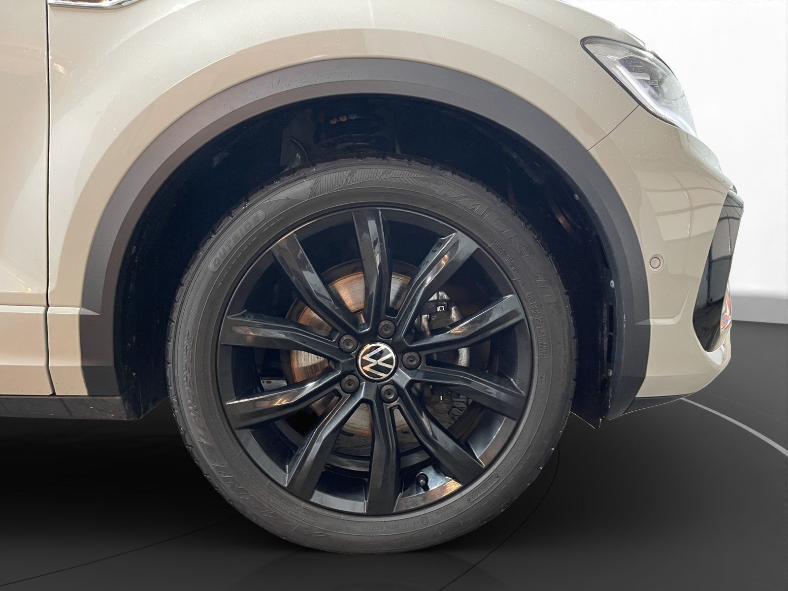 Volkswagen T-Roc 1.5 TSI R-Line AHK Matrix LM 18" Navi RFK foto 15