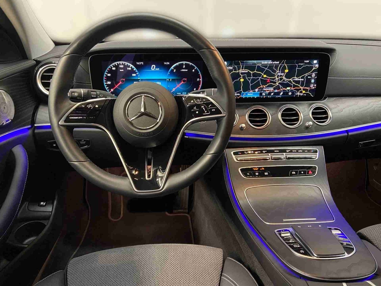 Mercedes-Benz E 220 d T AVANTGARDE+360°Kam+Night+Distr+Burmest foto 10