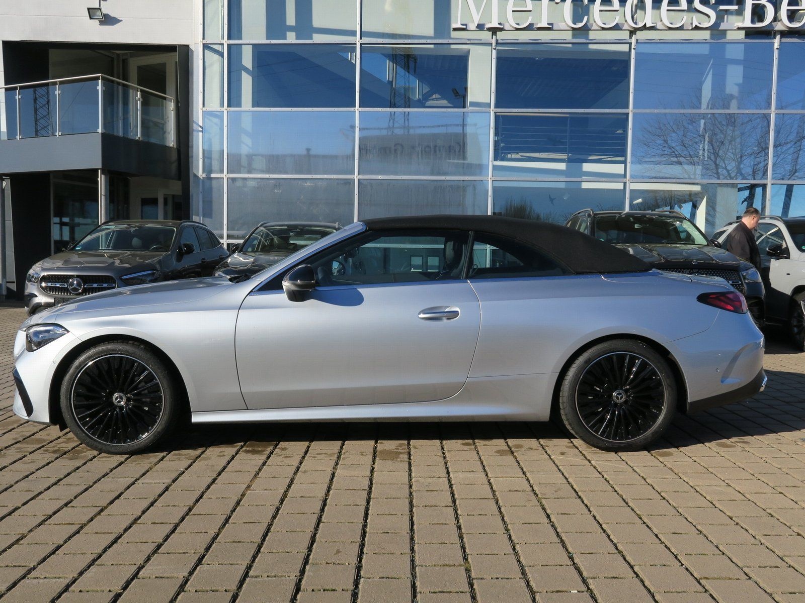 Mercedes-Benz CLE 200 AMG Line Night Advanced Plus 19" Memory foto 3