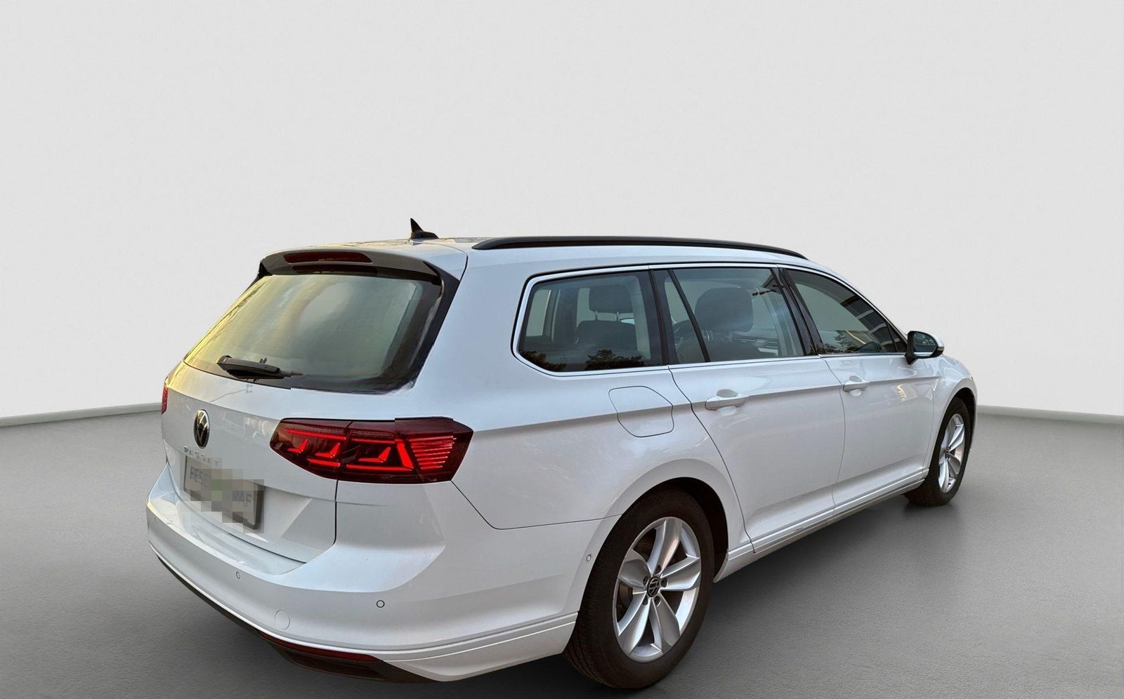 Volkswagen Passat Variant TDi DSG Business IQ.Light Kamera foto 6