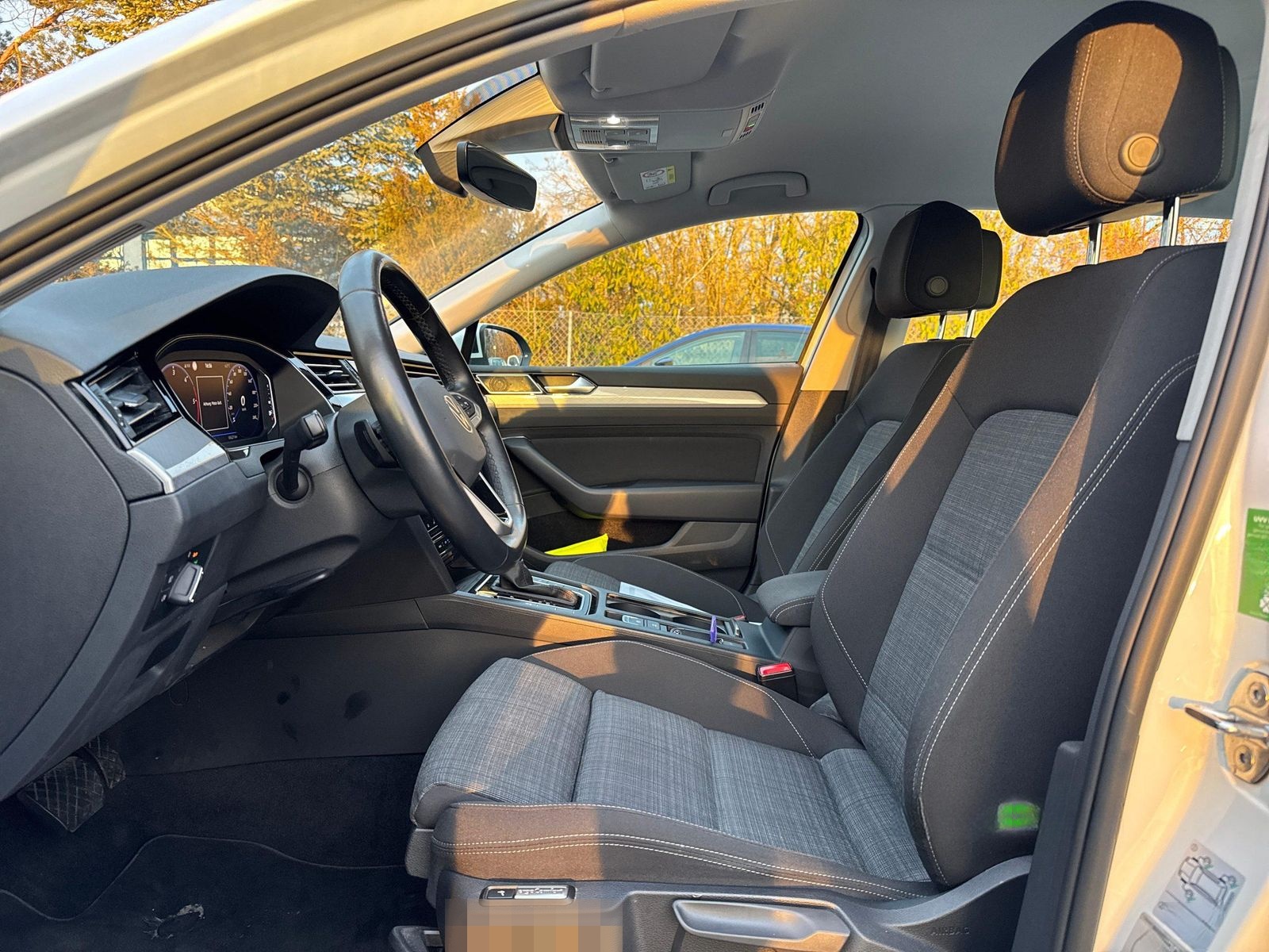 Volkswagen Passat Variant TDi DSG Business IQ.Light Kamera foto 8