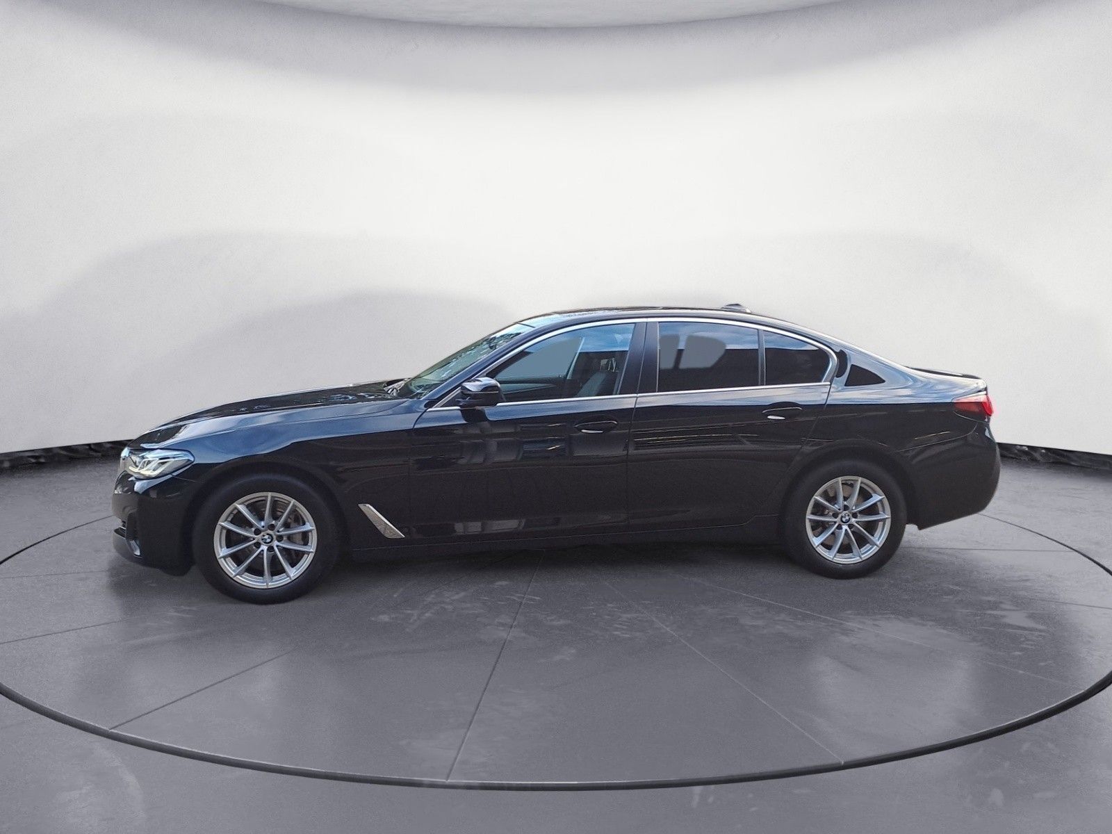 BMW 540d xDrive Innovationsp. Sport Aut. EDC Head-Up foto 3