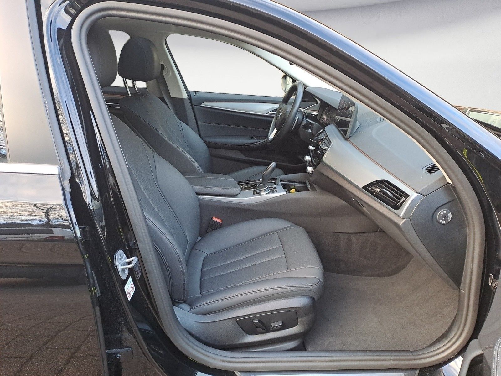 BMW 540d xDrive Innovationsp. Sport Aut. EDC Head-Up foto 9