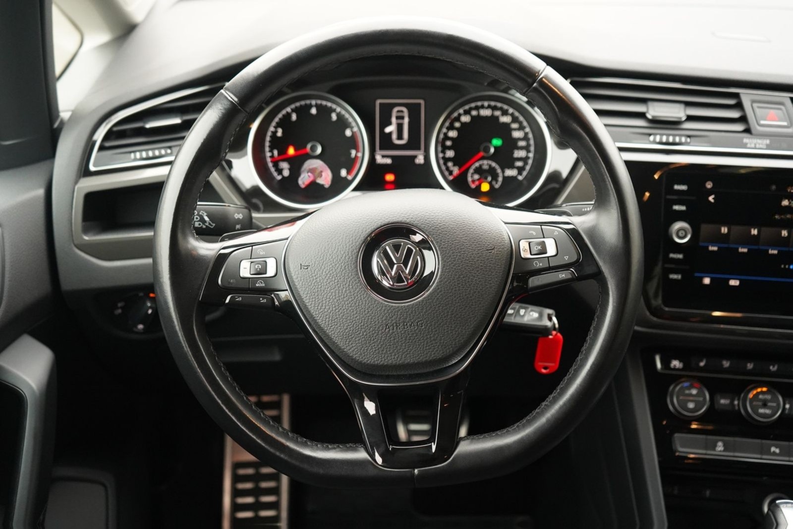 Volkswagen Touran 1.4 TSI Join LED Navi Sitzheizung ACC PDC foto 21