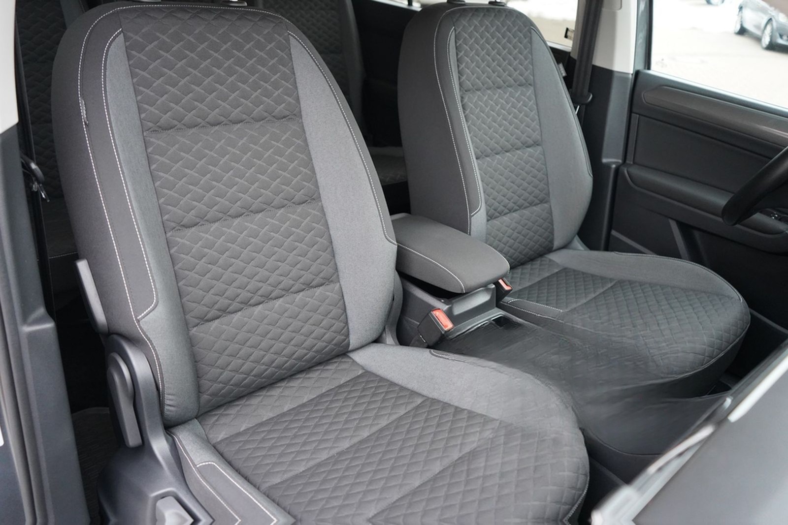 Volkswagen Touran 1.4 TSI Join LED Navi Sitzheizung ACC PDC foto 33