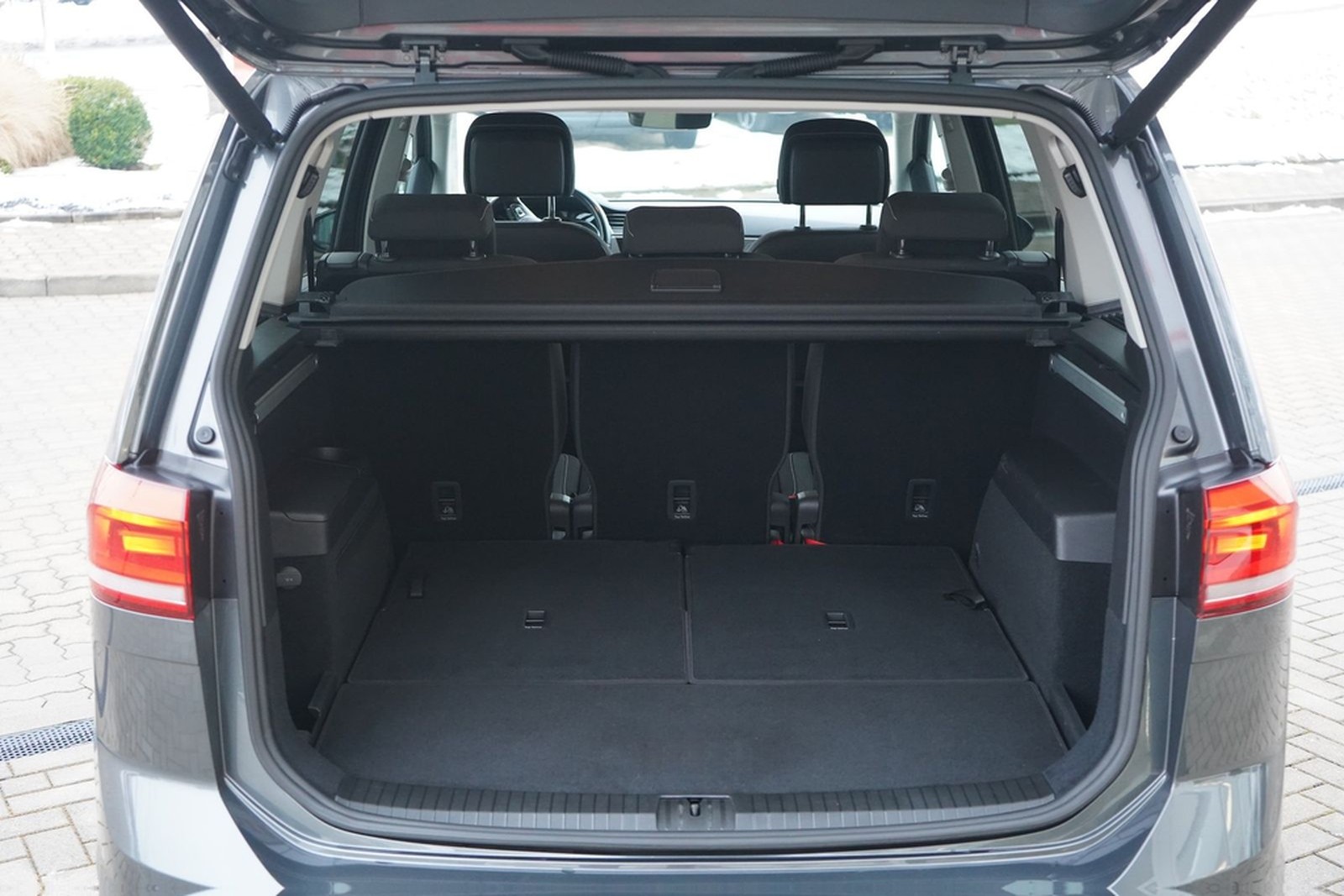 Volkswagen Touran 1.4 TSI Join LED Navi Sitzheizung ACC PDC foto 37