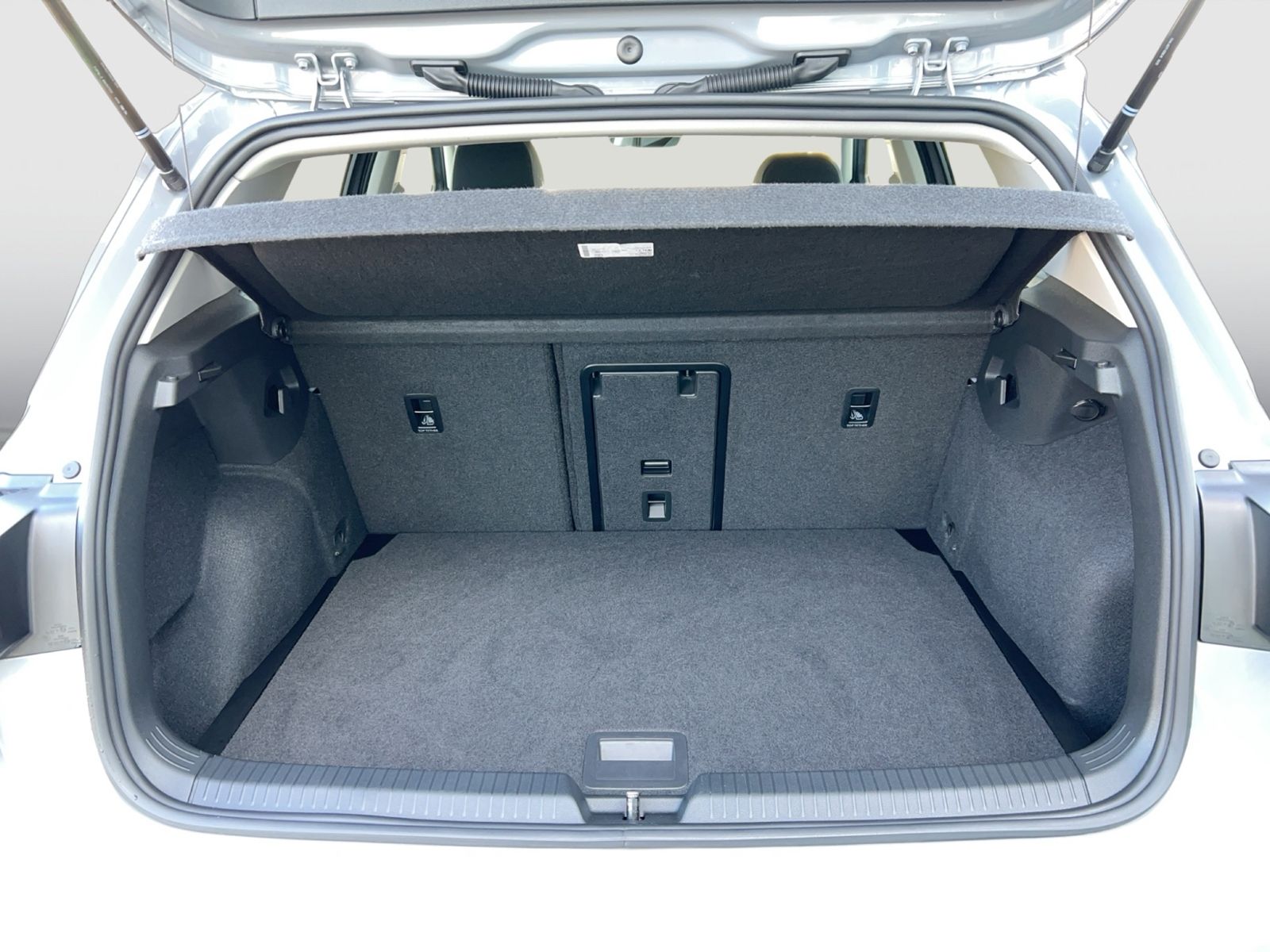 Volkswagen Golf VIII "Life" 1.5 TSI KLIMA LED SHZ PDC GRA foto 12