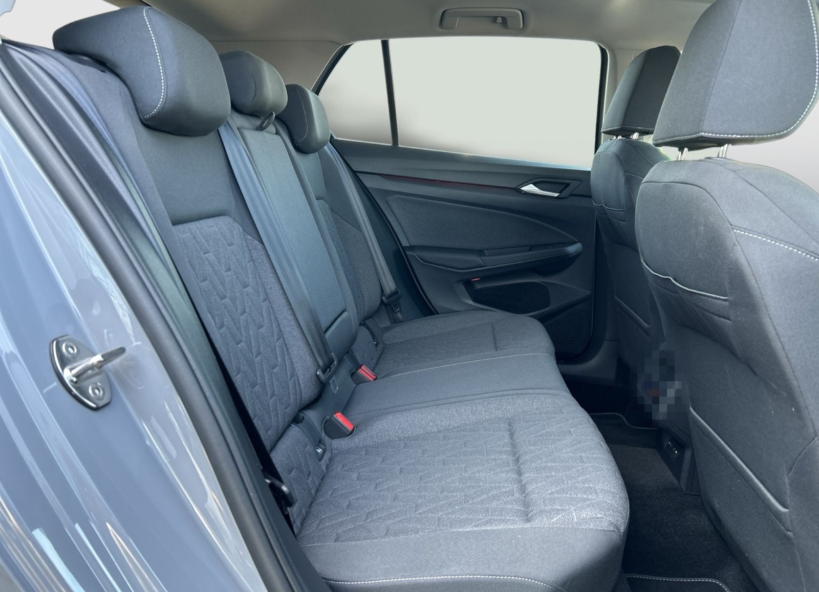 Volkswagen Golf VIII "Life" 1.5 TSI KLIMA LED SHZ PDC GRA foto 13