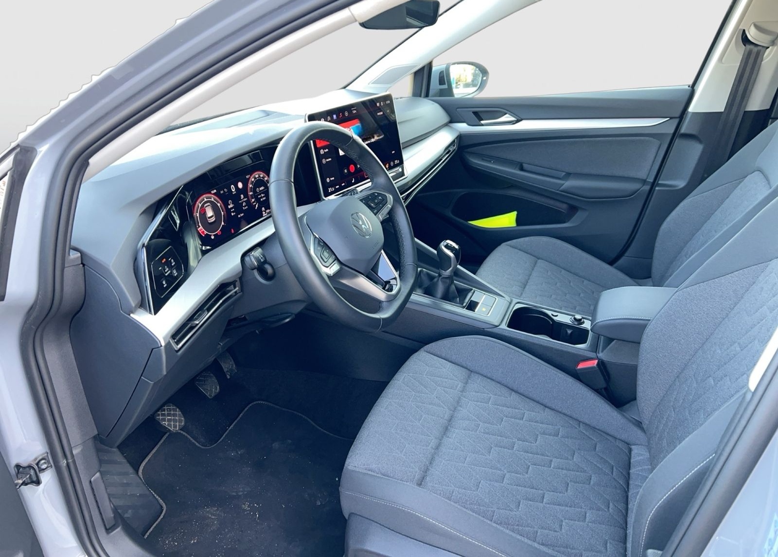 Volkswagen Golf VIII "Life" 1.5 TSI KLIMA LED SHZ PDC GRA foto 8