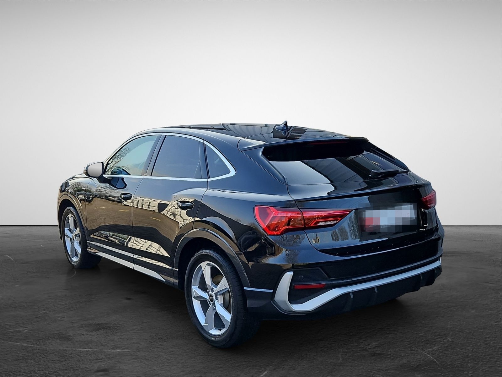 Audi Q3 Sportback 35 TFSI S tronic S line NaviPlus LE foto 4