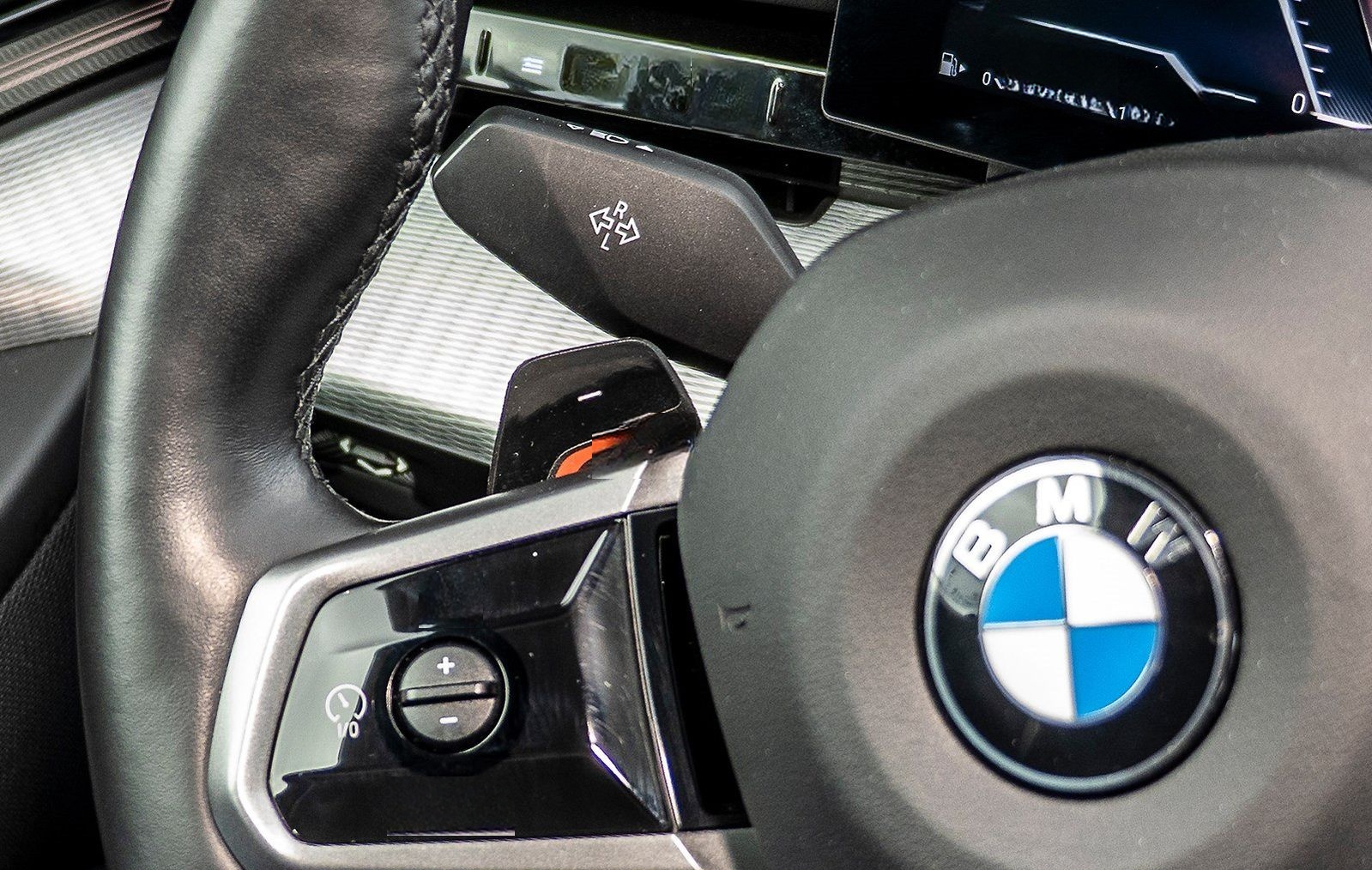 BMW 520i Aut Lim M Sportpaket AdaptLED SH Kamera foto 13