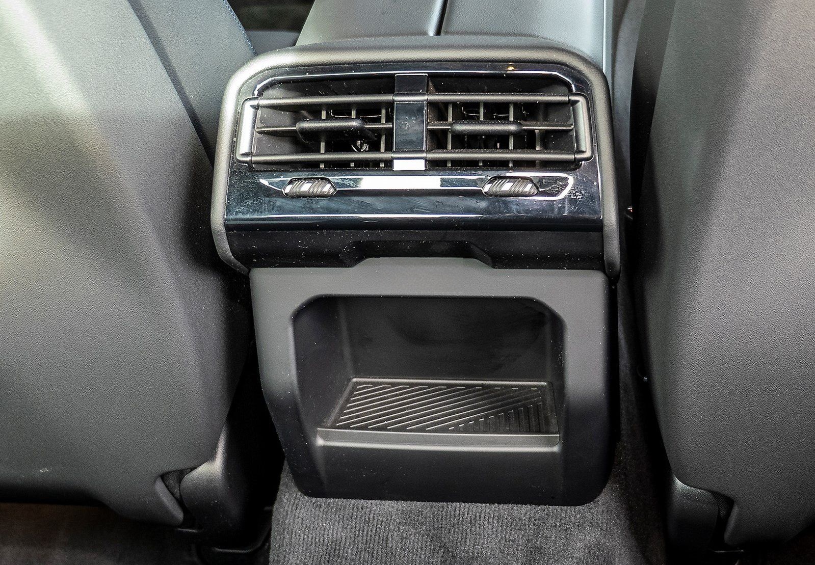 BMW 520i Aut Lim M Sportpaket AdaptLED SH Kamera foto 17
