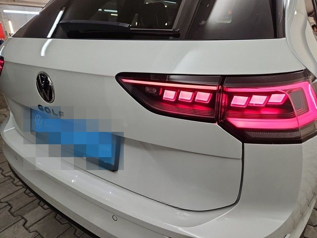 Volkswagen Golf VIII Variant 1.5eTSI DSG R-Line AHK IQ LED  foto 17