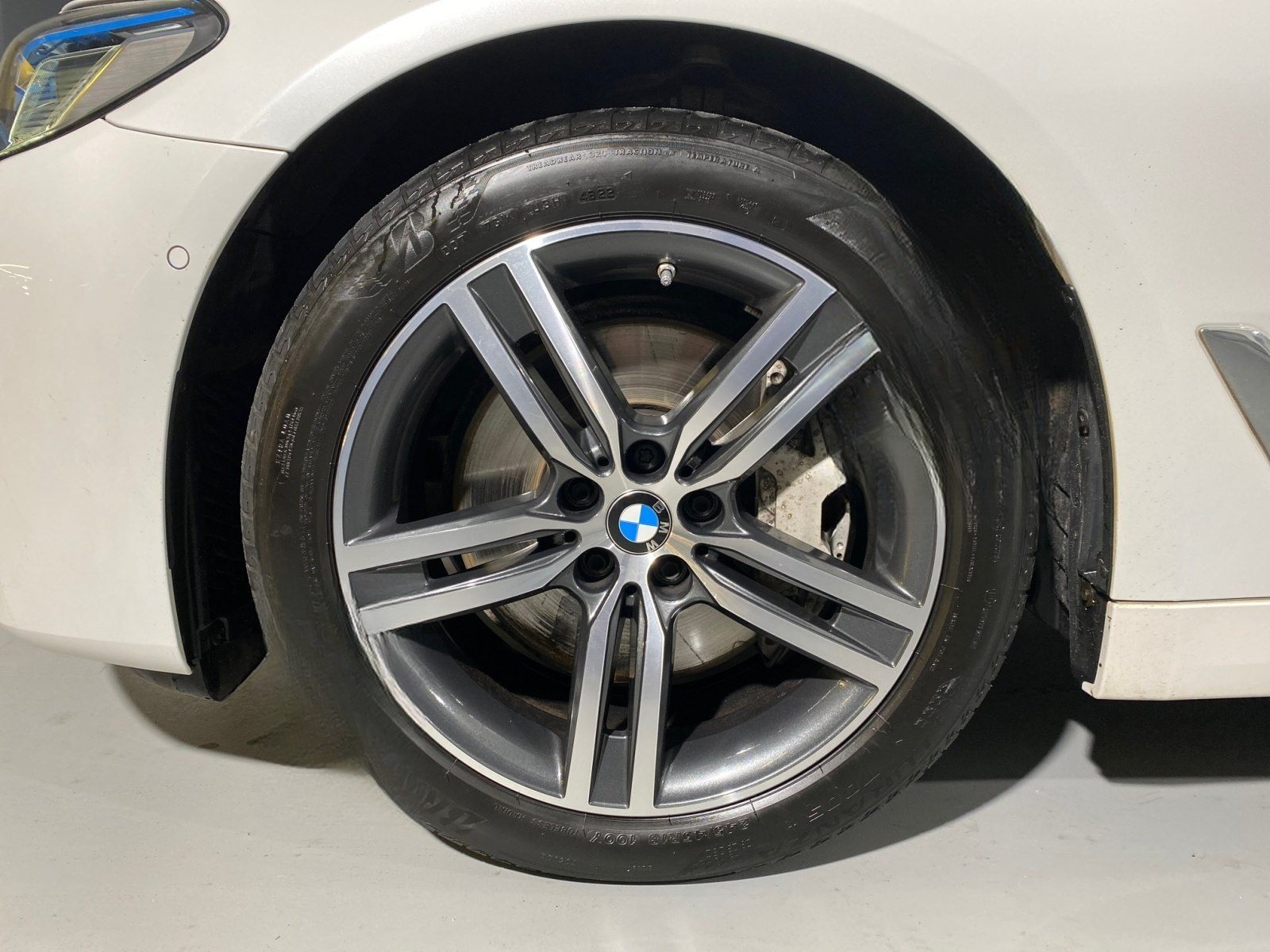 BMW 530d xDrive Touring AHK Driv.Assist.Prof Laser foto 14