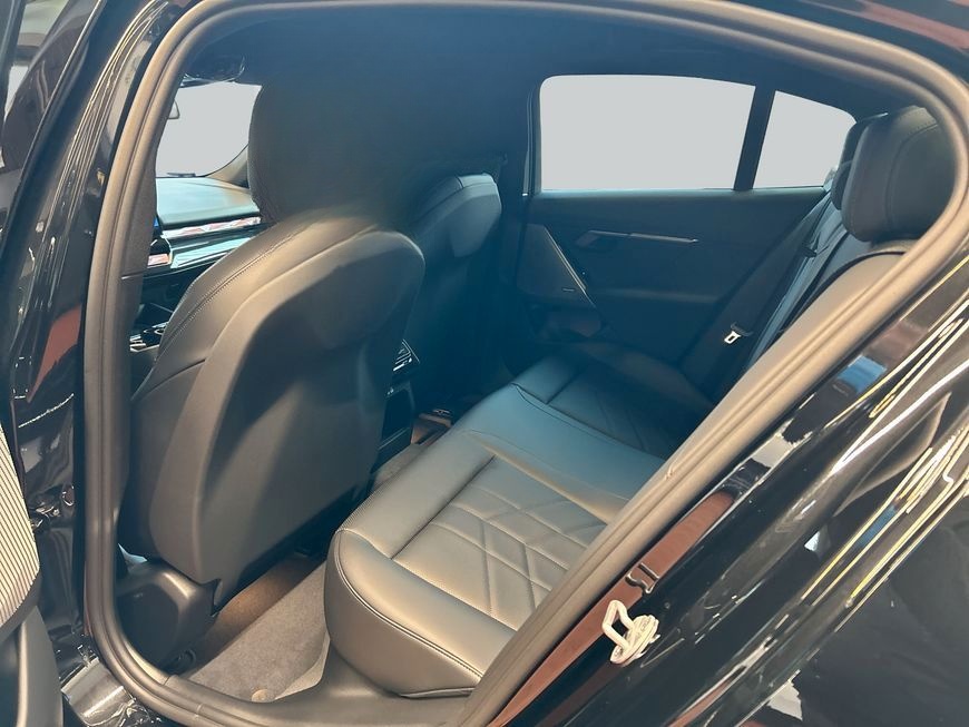 BMW 520d Aut. 145 kW, 4-türig (Diesel) foto 13