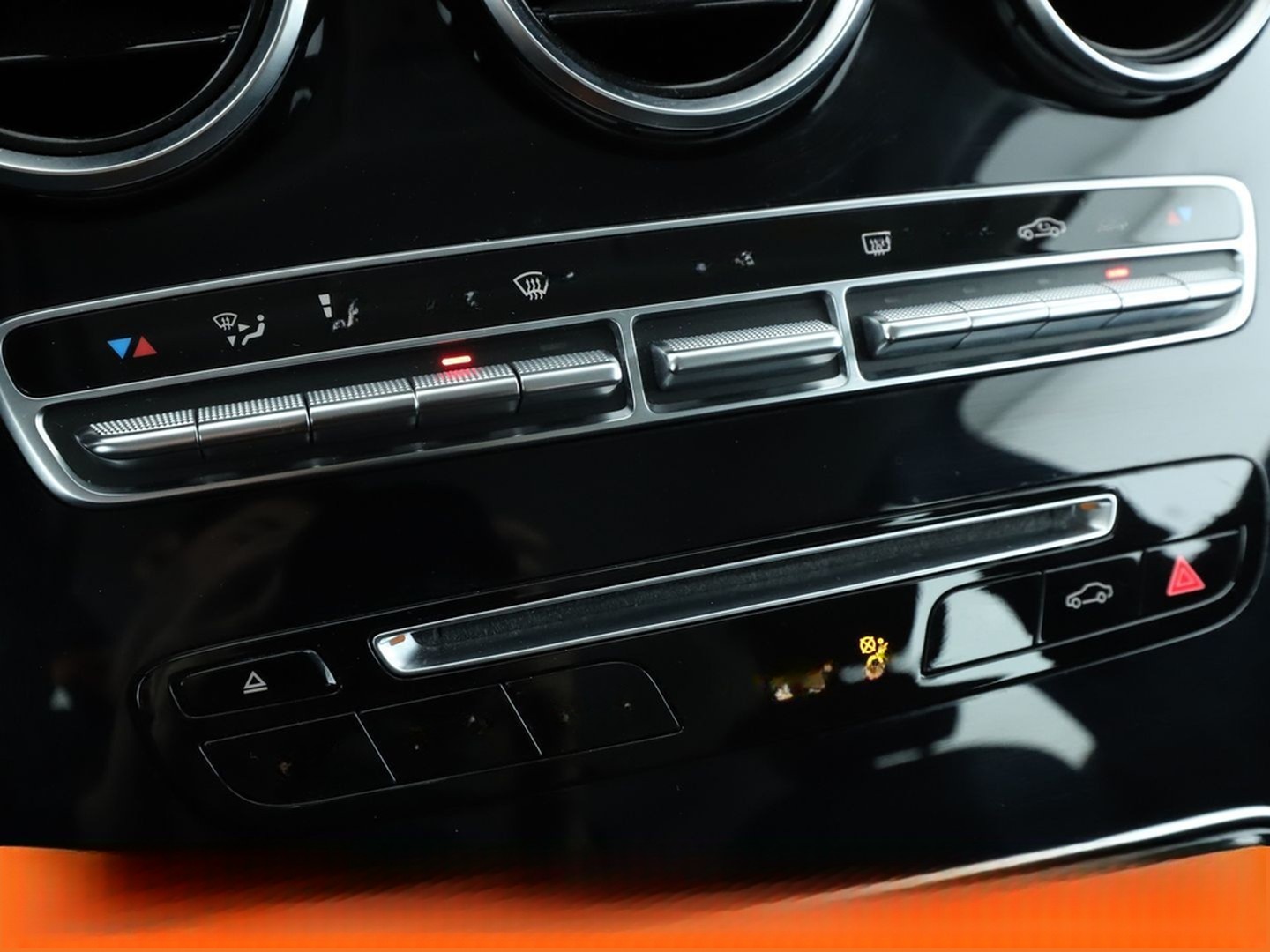 Mercedes-Benz GLC 250 4Matic Aut.*NAVI*LED*TEMPO*PDC* foto 22