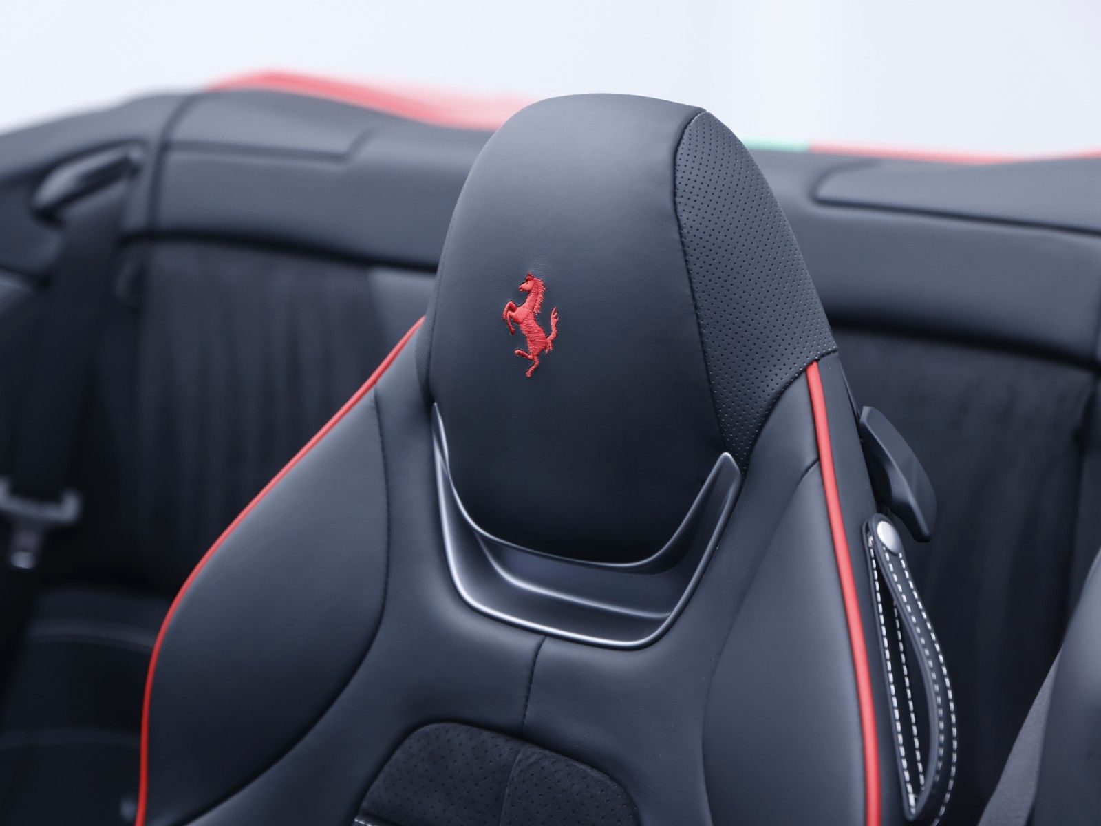 Ferrari Portofino M    ***Ferrari Frankfurt*** foto 13