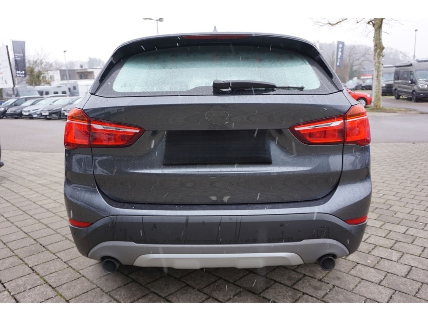 BMW X1 xDrive20i xLine Aut. Navi LED SHZ HiFi el.Hec foto 6