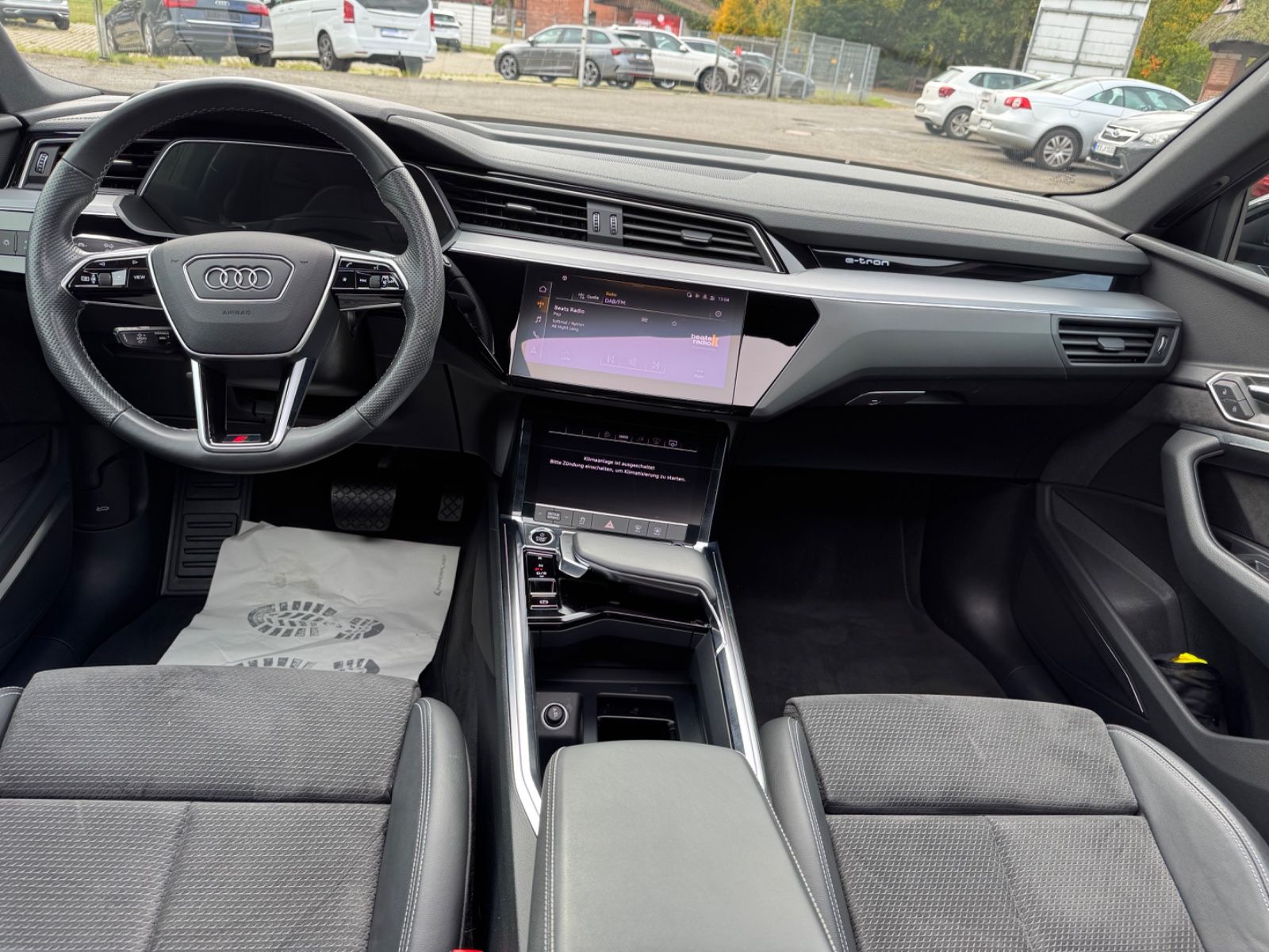Audi e-tron 55 quattro S line Panorama/AHK/Head up foto 11