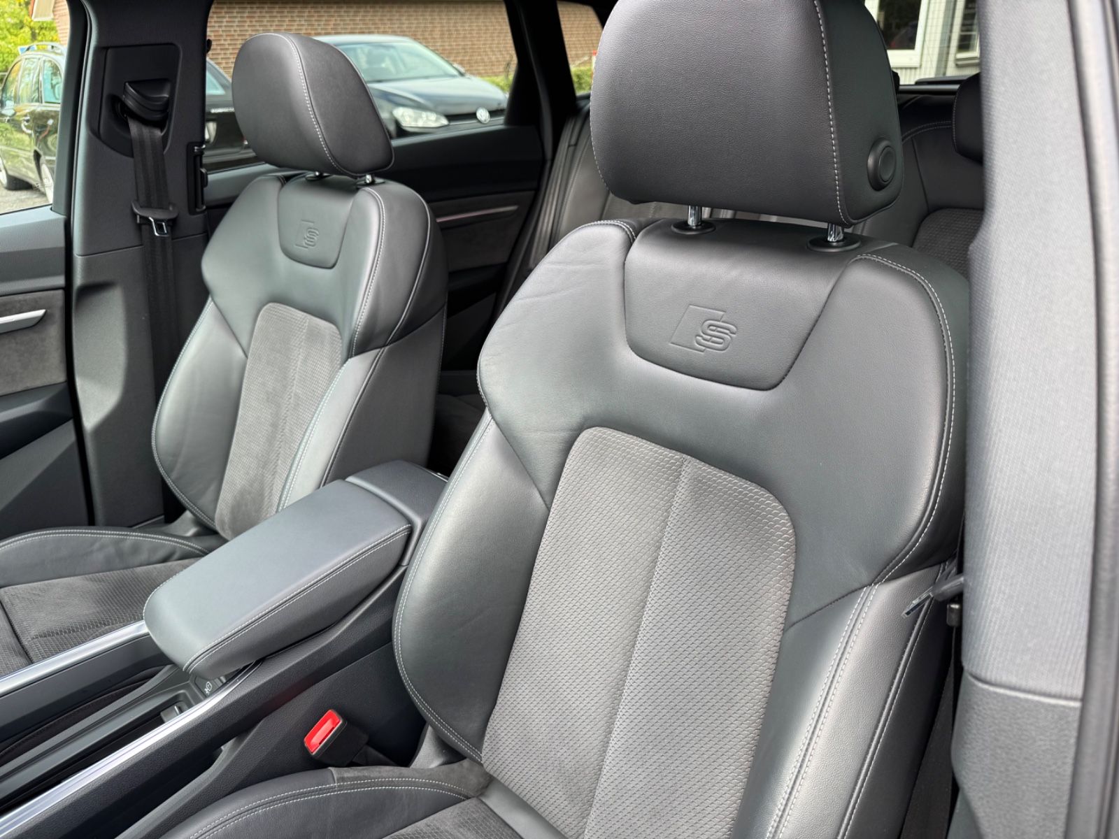 Audi e-tron 55 quattro S line Panorama/AHK/Head up foto 13