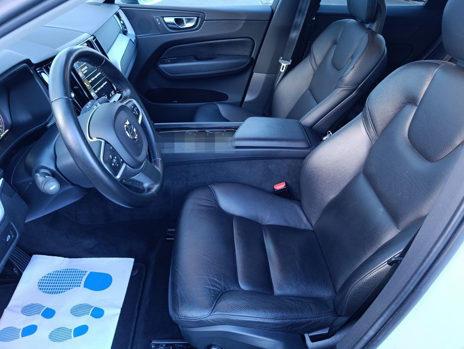 Volvo XC60 Momentum AWD Leder Navi Led Kamera AHK PDC foto 11