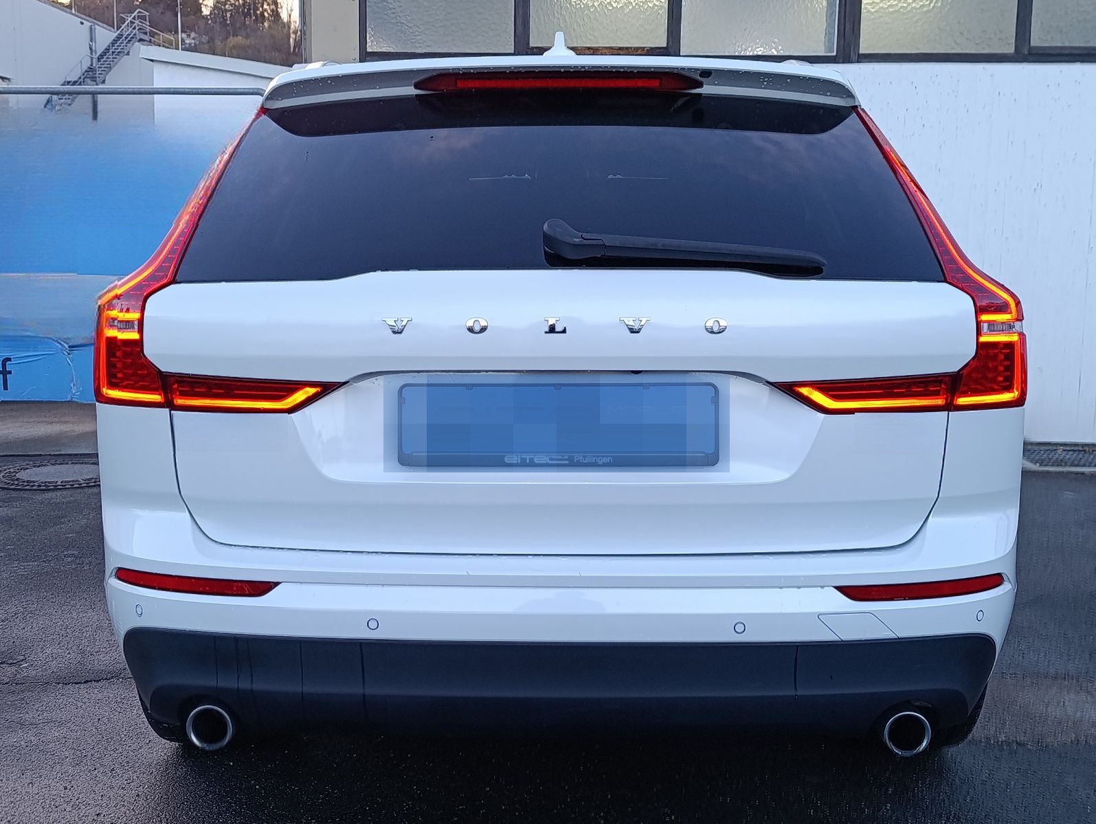 Volvo XC60 Momentum AWD Leder Navi Led Kamera AHK PDC foto 6