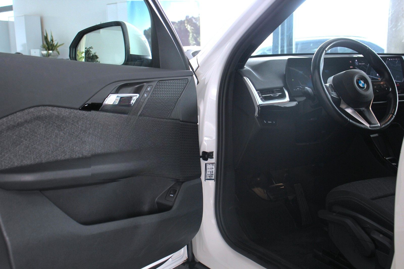 BMW X1 sDrive18d (U11) *A-LED*Kamera*SHZ*Keyless foto 16
