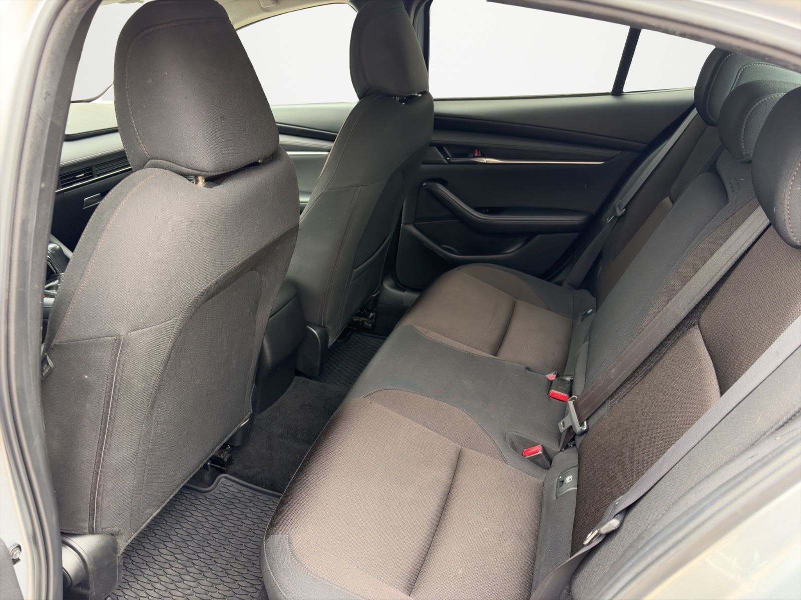 Mazda 3 Lim. 2.0 SKYACTIV-X M-Hybrid Selection *Matrix foto 15