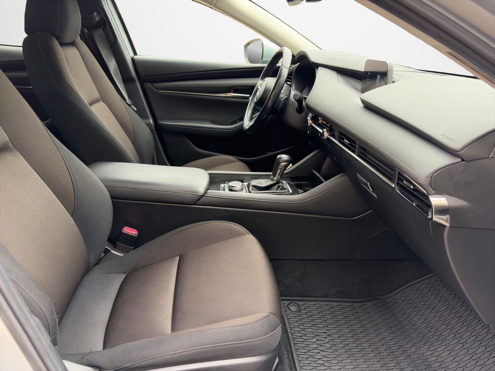 Mazda 3 Lim. 2.0 SKYACTIV-X M-Hybrid Selection *Matrix foto 16