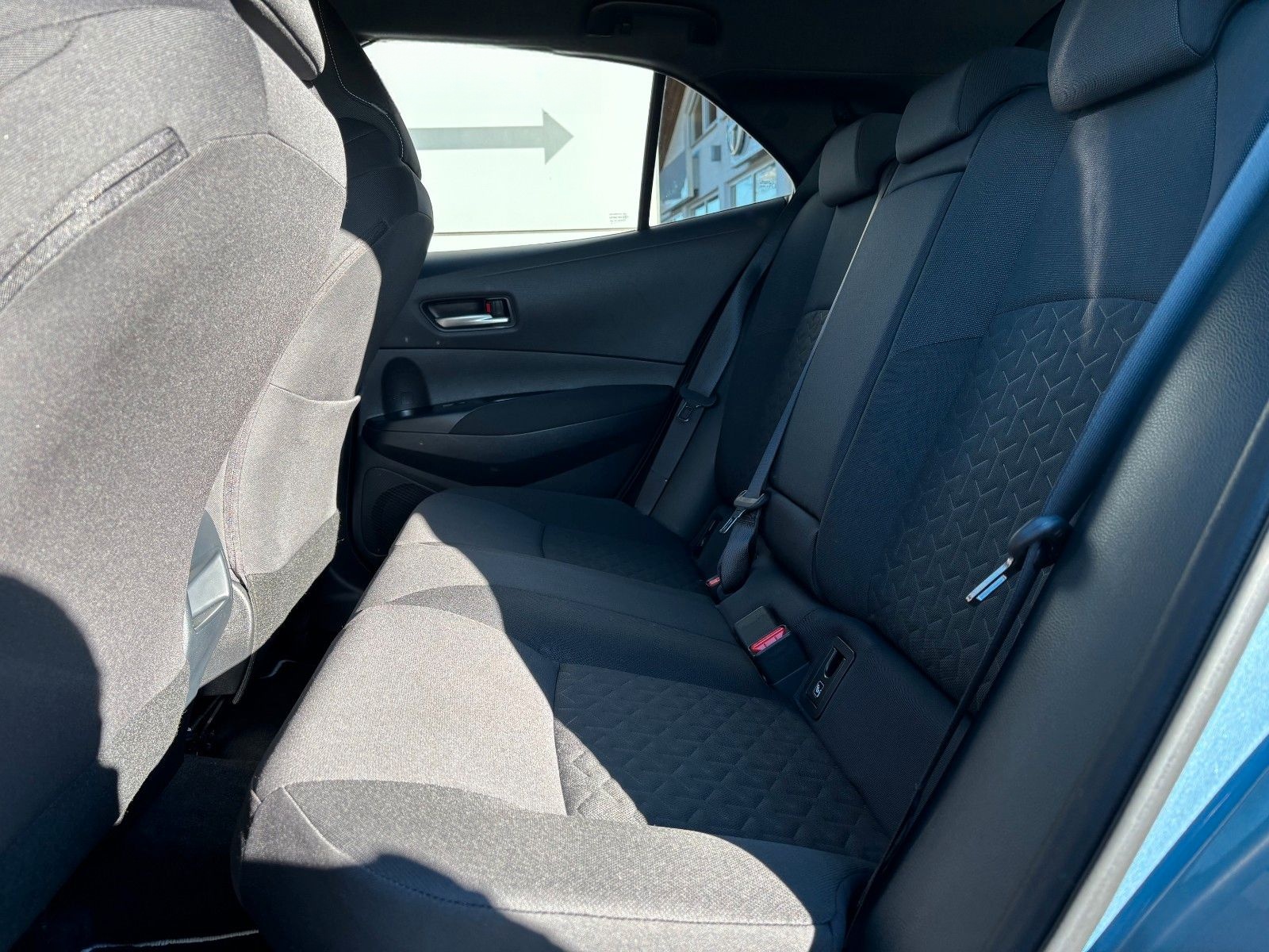 Toyota Corolla 2.0 Hybrid Team D *CarPlay,SHZ,Kamera* foto 8