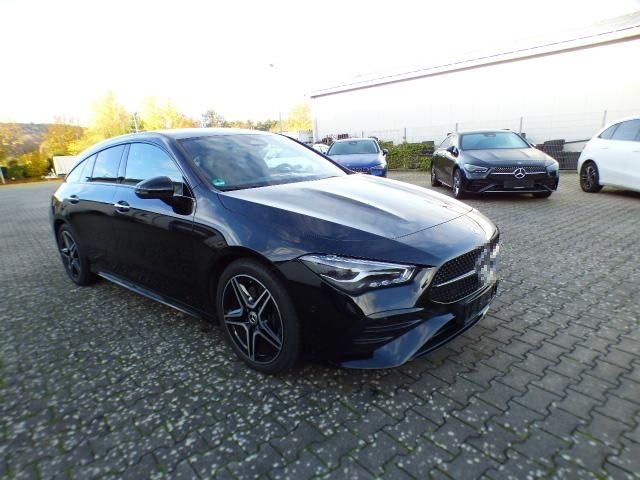 Mercedes-Benz CLA 200 Shooting Brake Night Totwinkel Verkehrs. foto 11