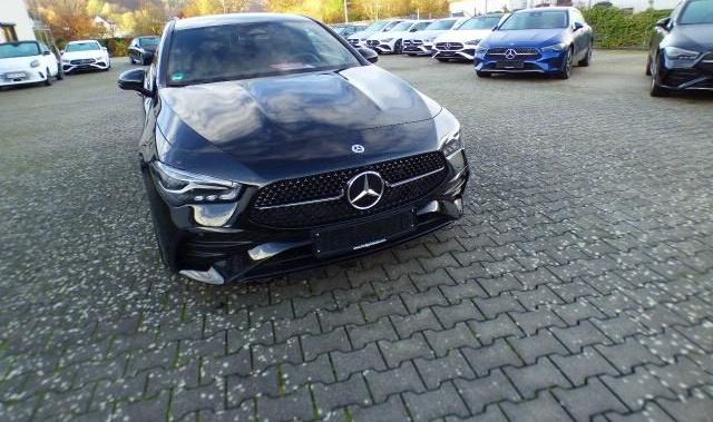Mercedes-Benz CLA 200 Shooting Brake Night Totwinkel Verkehrs. foto 9