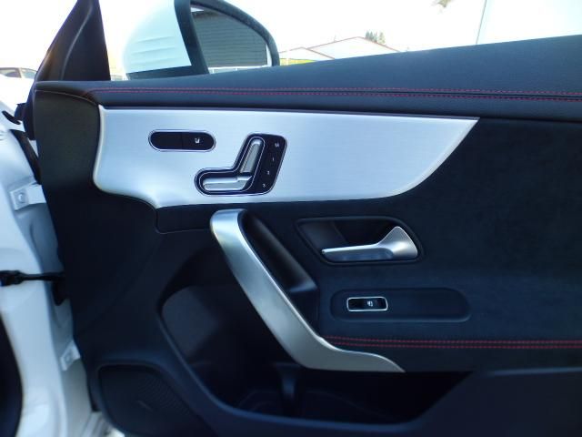 Mercedes-Benz CLA 180 Shooting Brake AMG Prem. Pano AHK Memory foto 16