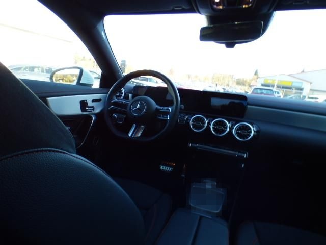 Mercedes-Benz CLA 180 Shooting Brake AMG Prem. Pano AHK Memory foto 19