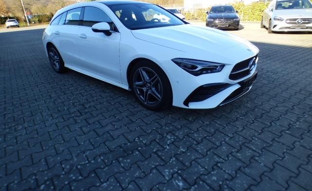 Mercedes-Benz CLA 180 Shooting Brake AMG Prem. Pano AHK Memory foto 9