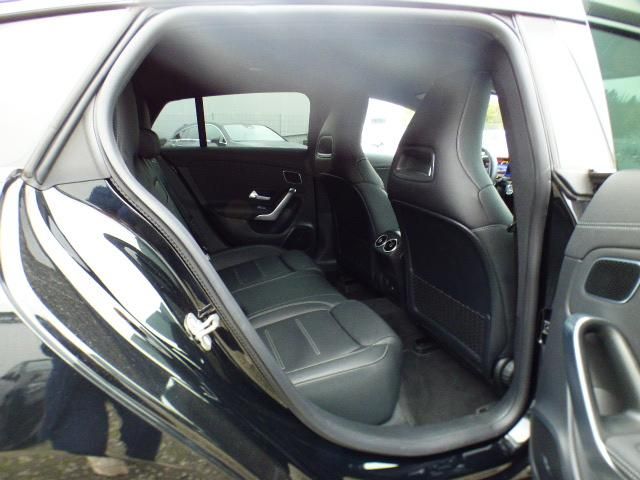 Mercedes-Benz CLA 180 Shooting Brake AMG Premium Leder Sound foto 12