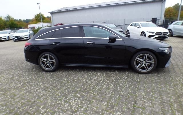 Mercedes-Benz CLA 180 Shooting Brake AMG Premium Leder Sound foto 8