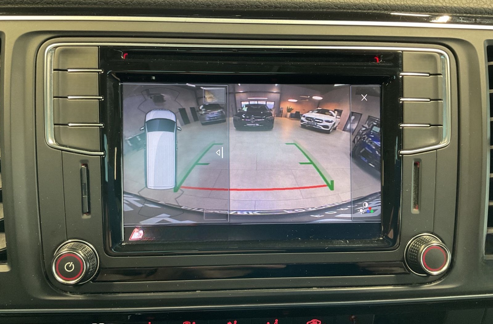 Volkswagen T6 Multivan Generation Six LED Leder Navi SD 18" foto 11