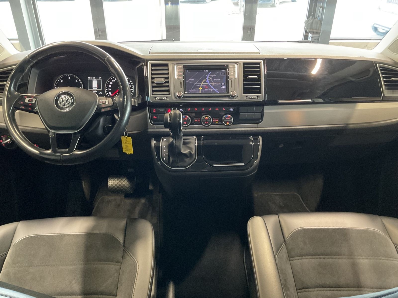 Volkswagen T6 Multivan Generation Six LED Leder Navi SD 18" foto 15