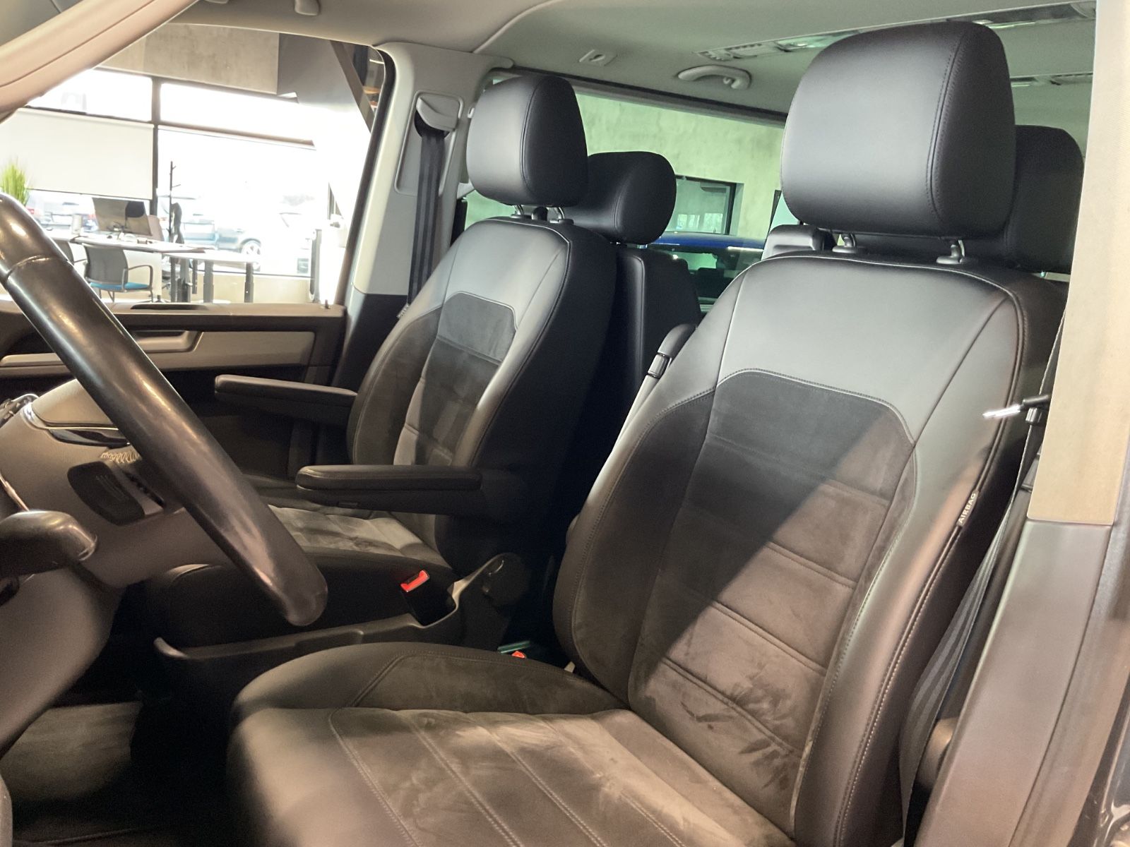 Volkswagen T6 Multivan Generation Six LED Leder Navi SD 18" foto 9