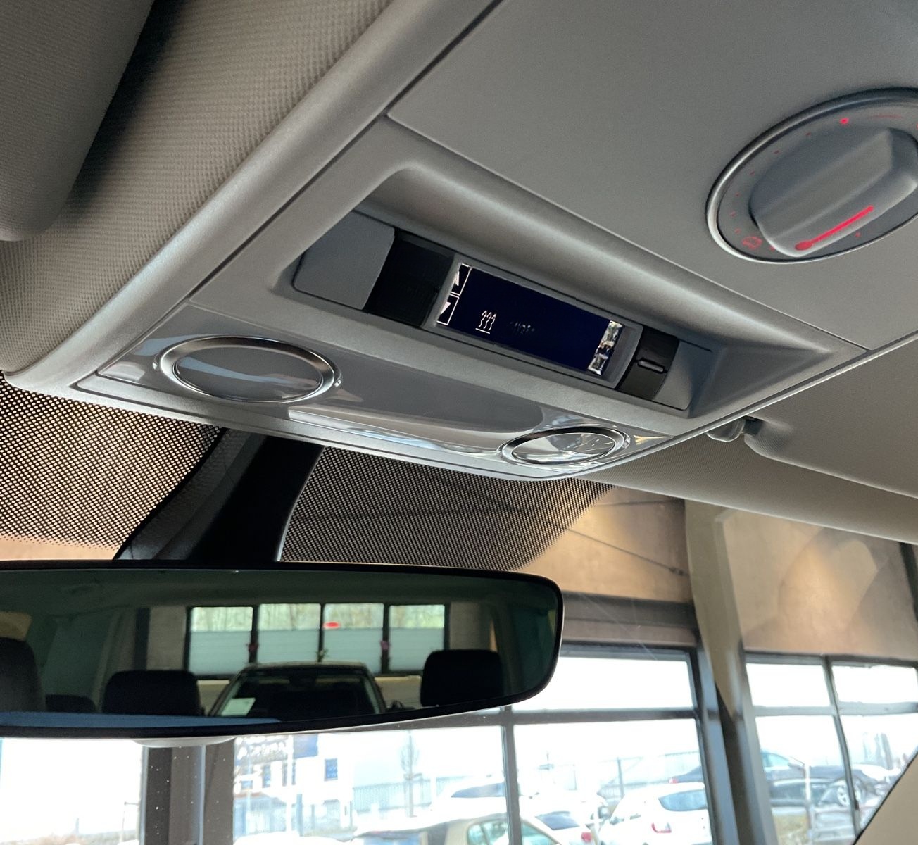 Volkswagen T6 Multivan Generation Six LED Leder Navi SD 18" foto 10