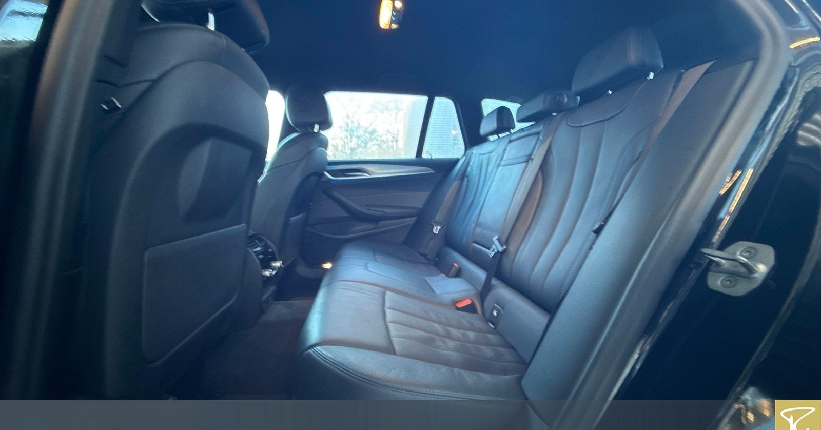 BMW 530e xDrive Tou M-Sport AHK ACC HiFi elek. Sitzv foto 8